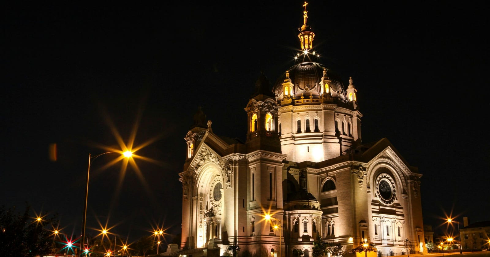Cathedral of Saint Paul floodlit at night, St. Paul, Minnesota