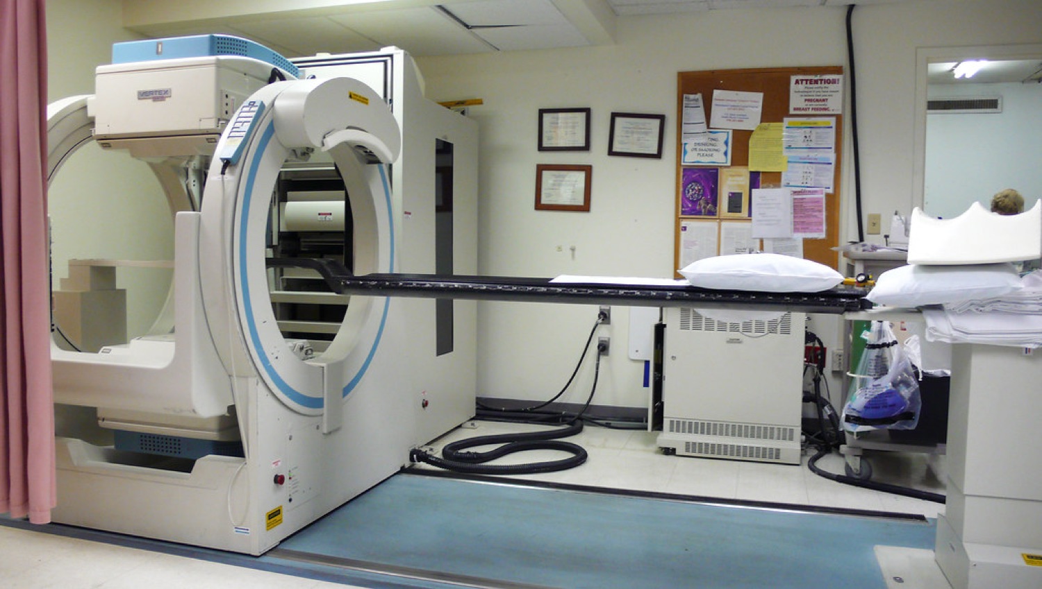 Used ultrasound system with its transducers set aside as-is for pickup